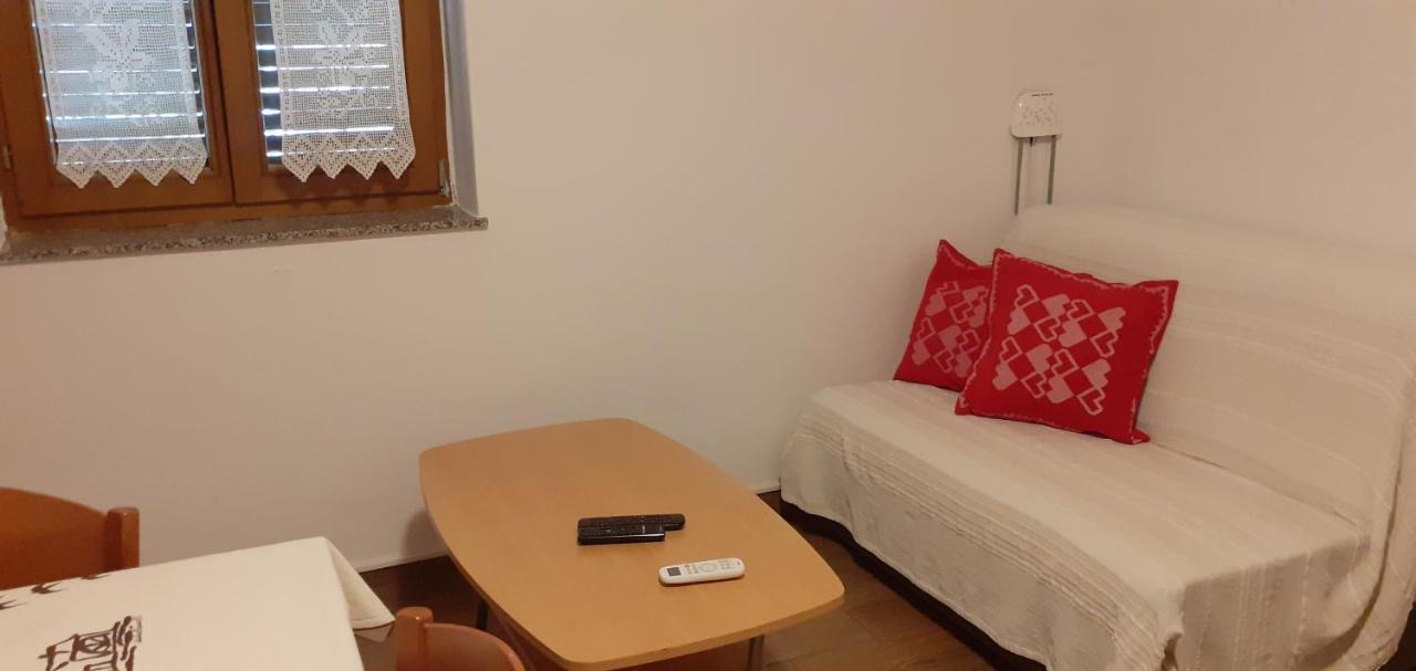 Kelk Loznati Apartment ภายนอก รูปภาพ